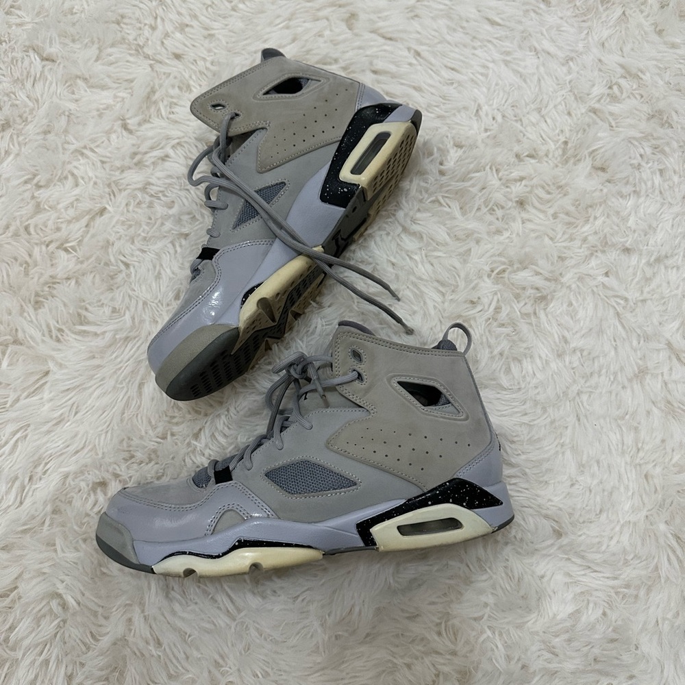 Nike Jordan Flight 4 Gray High-Top Sneakers Youth 7 or Women’s 8.5